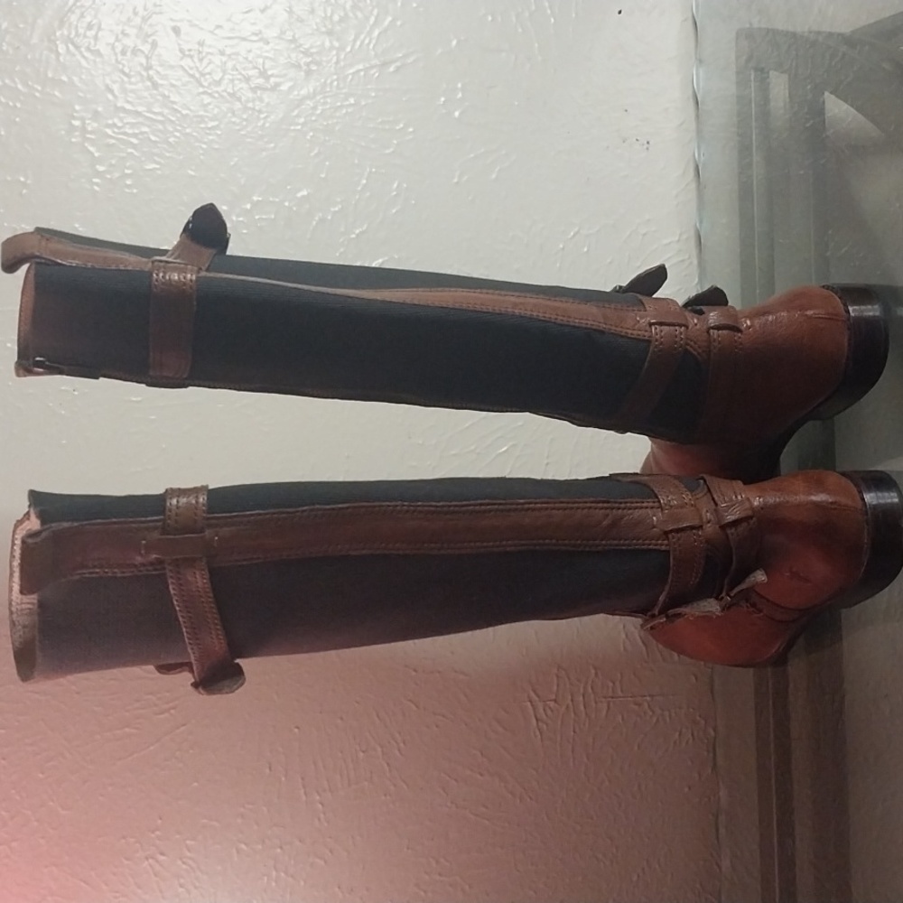 Brown Leather Heeled Boots - Picture 5 of 10